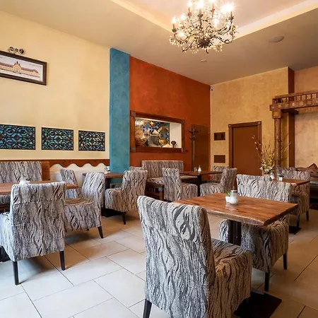 Nautico Hotel, Restaurace & Wellness מוסט