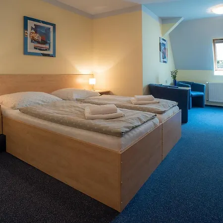 Nautico Hotel, Restaurace & Wellness 3* Most